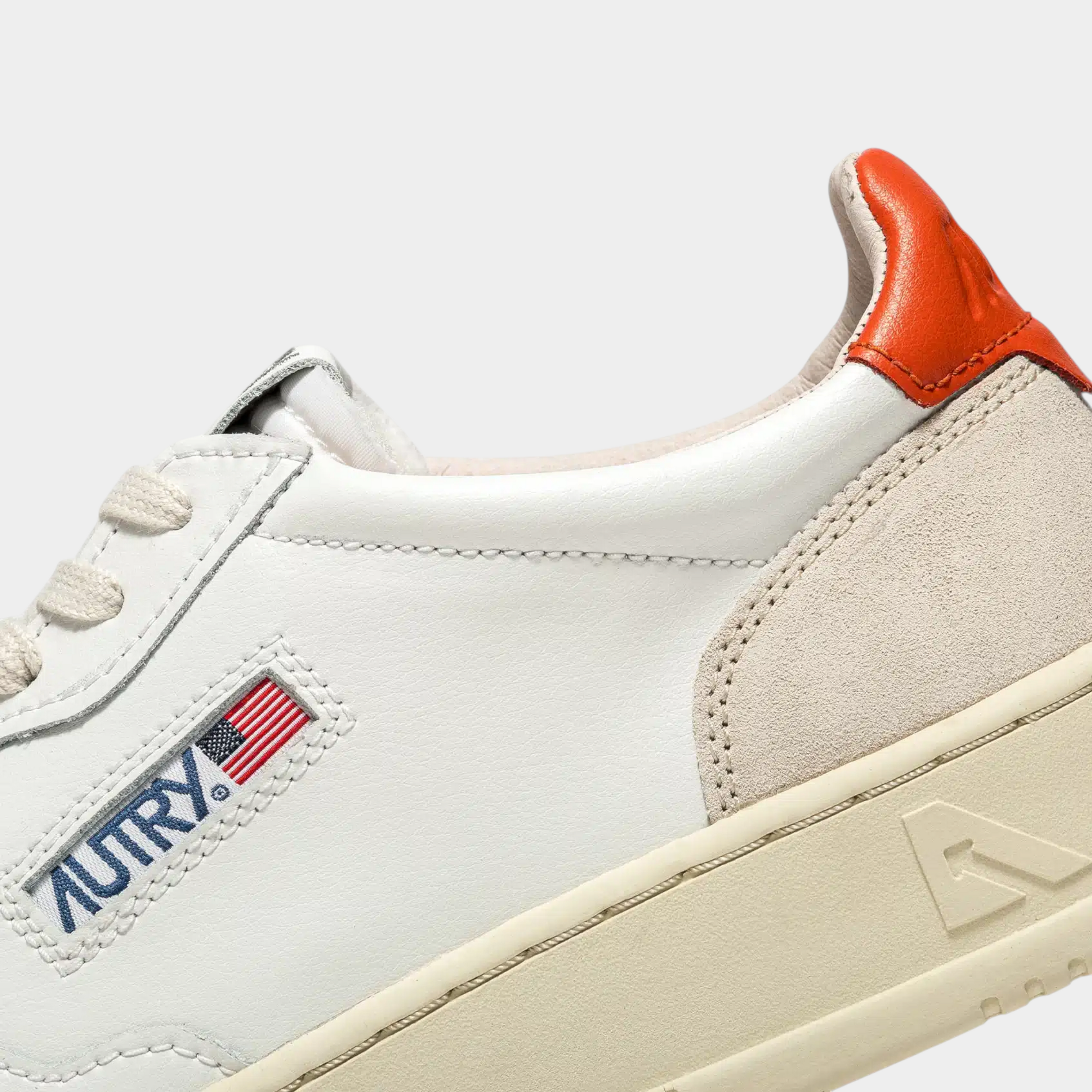 Autry Sneakers Medalist in pelle e suede - Bianco e Arancione