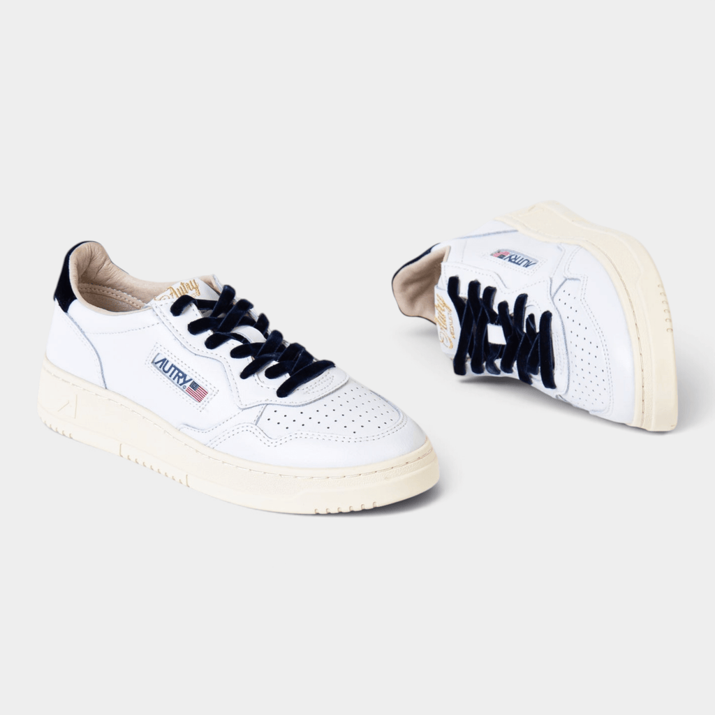 AUTRY - Autry Sneakers Medalist in pelle bianca e dettagli in velluto - Blu/3 - Hubert Humangoods