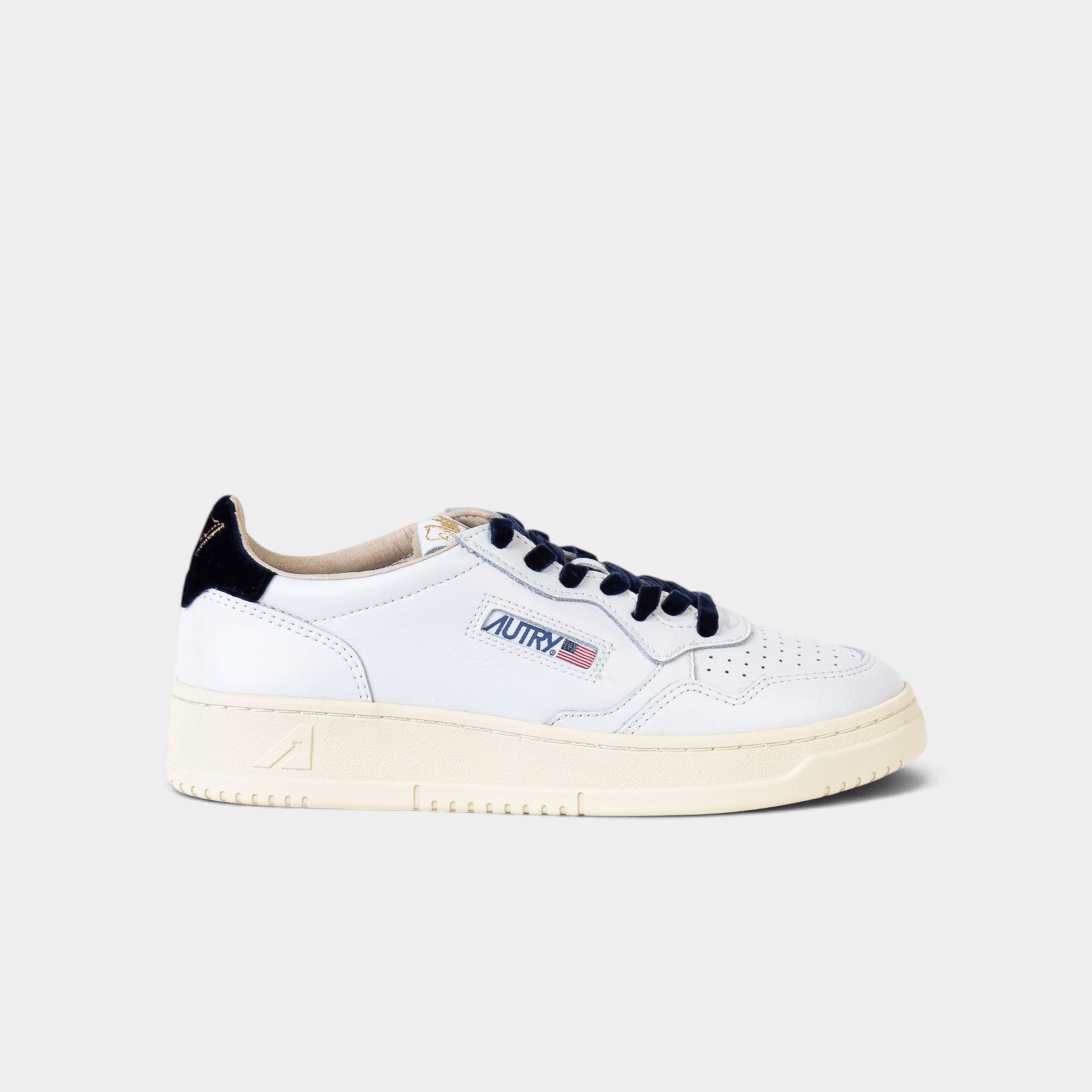 AUTRY - Autry Sneakers Medalist in pelle bianca e dettagli in velluto - Blu/8 - Hubert Humangoods