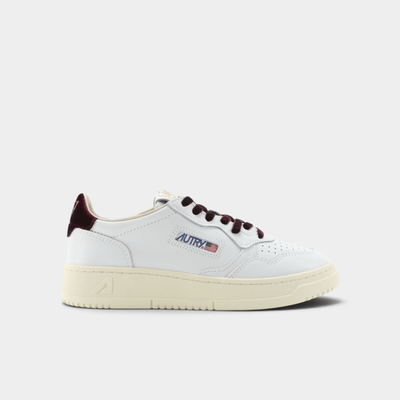 Autry Sneakers Medalist in pelle bianca e dettagli in velluto - Bordeaux