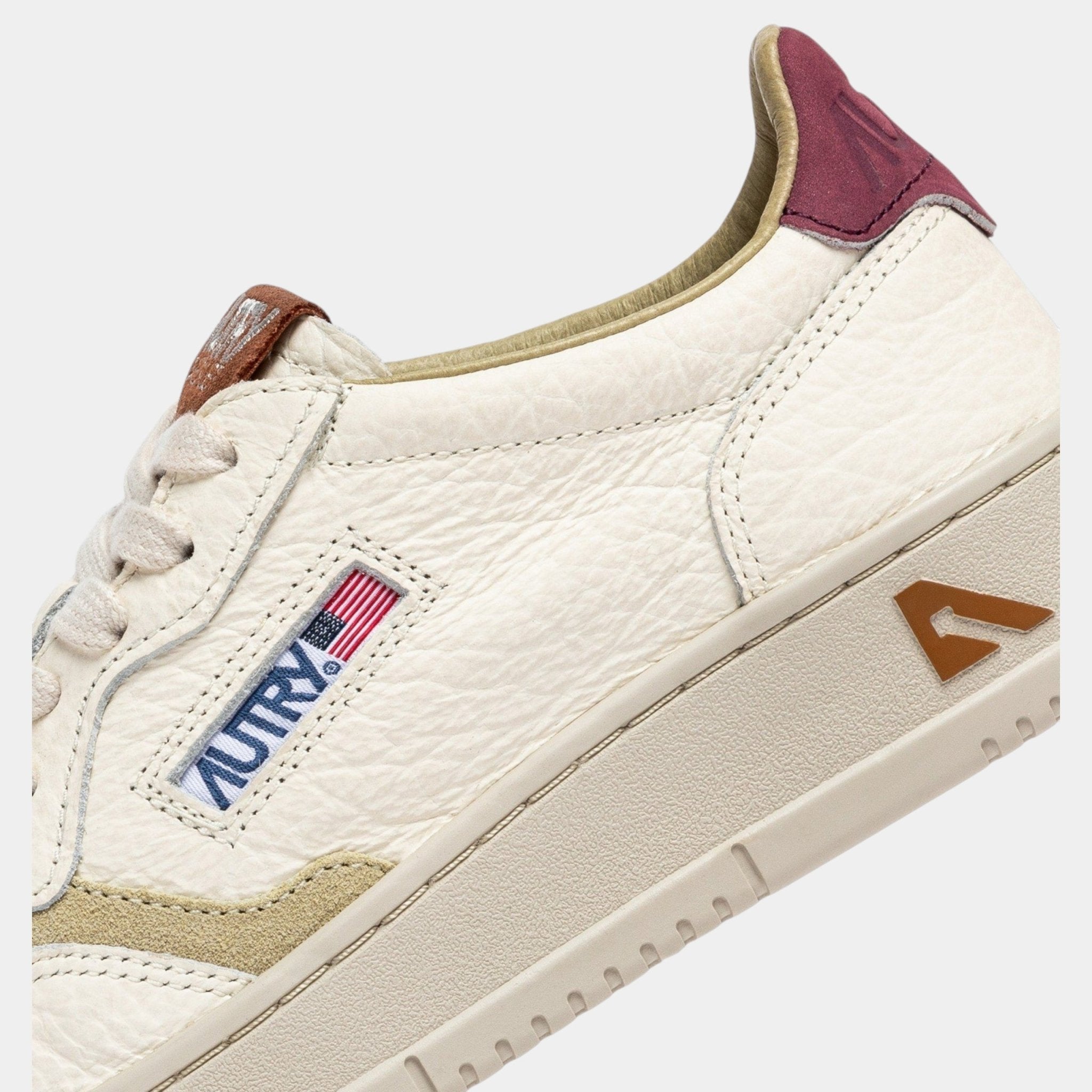AUTRY Autry Sneakers Medalist in pelle e dettagli - Bianco/Bordeaux - Hubert Humangoods