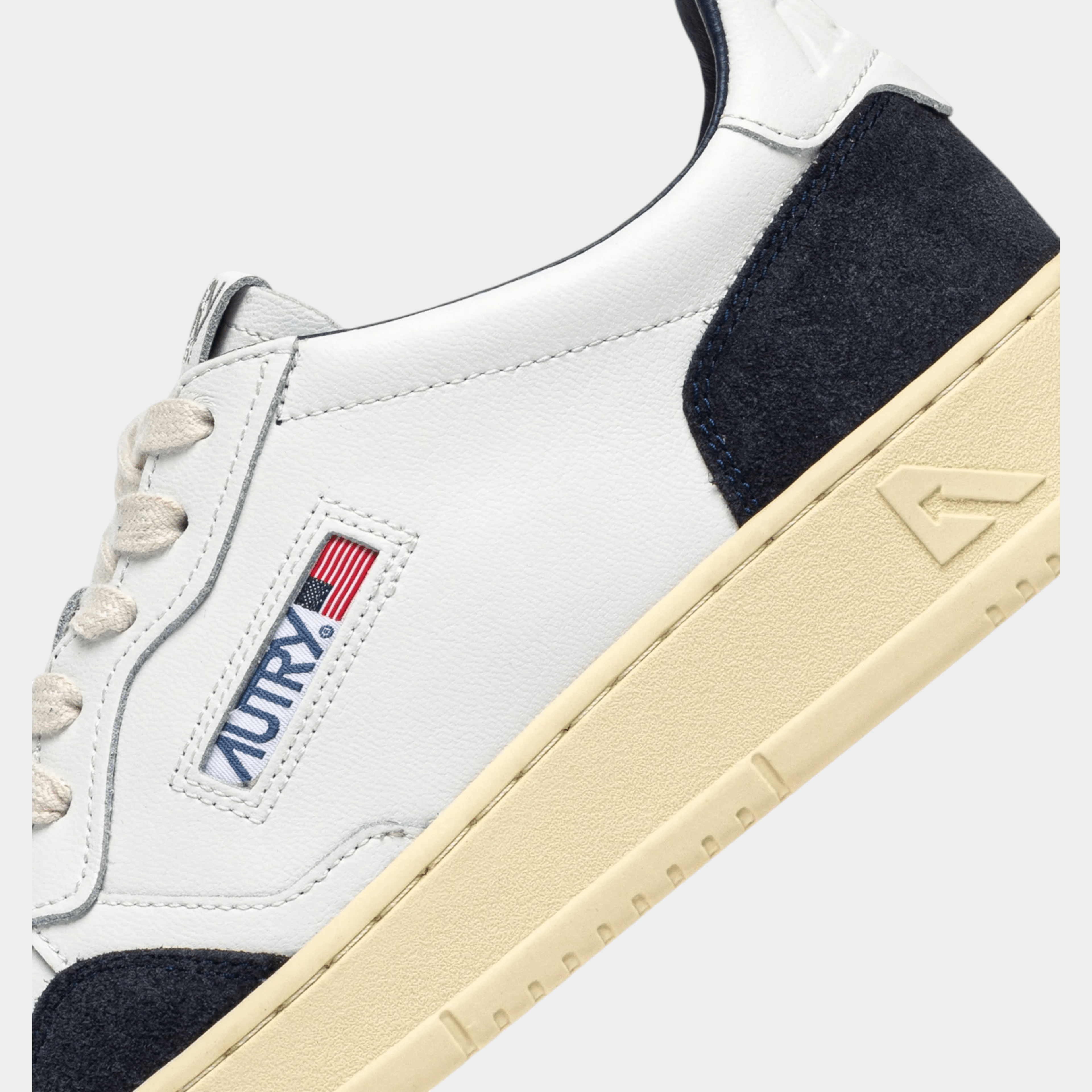 AUTRY - Autry Sneakers Medalist in pelle e suede - Bianco e Blu/7 - Hubert Humangoods