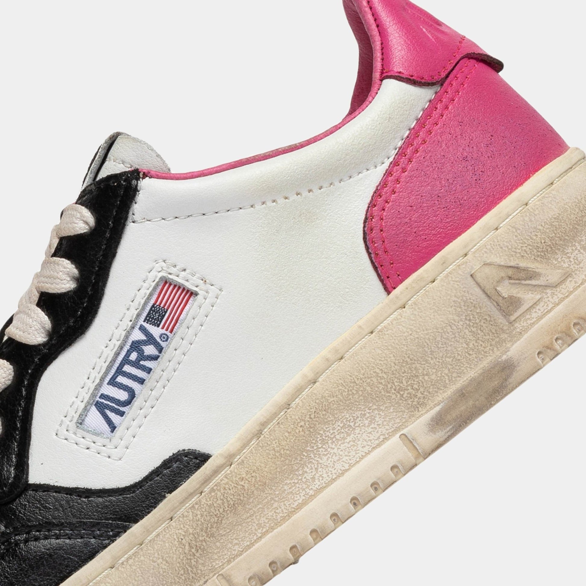 AUTRY Autry Sneakers Medalist Super Vintage - Nero/Fucsia - Hubert Humangoods