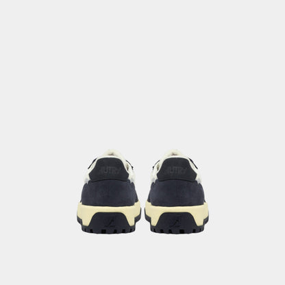 Autry Sneakers Wildpace in mesh e suede - Blu/Bianco